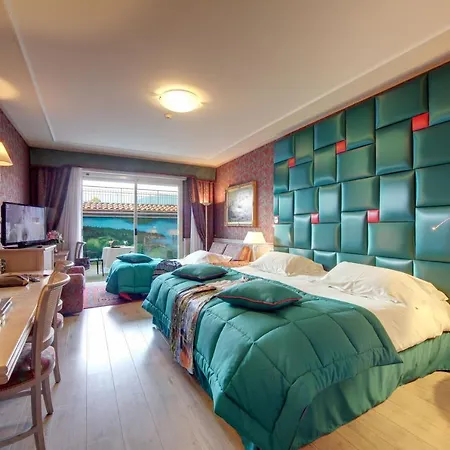 Hotel Grand Dino 4*