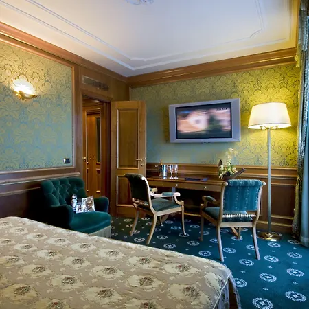 Hotel Grand Dino