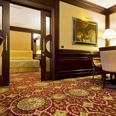 Grand Dino Hotel 4*