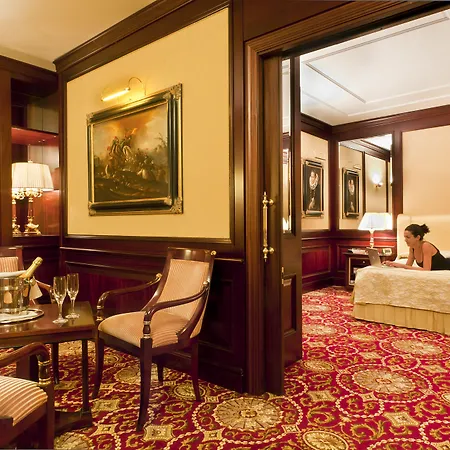 Hotel Grand Dino