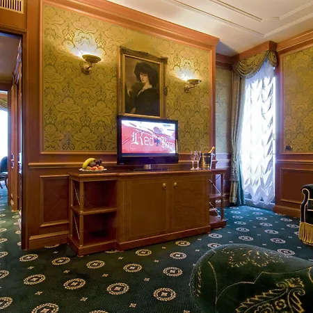 Grand Dino 4* Бавено