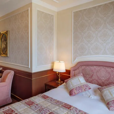 Hotel Grand Dino 4*