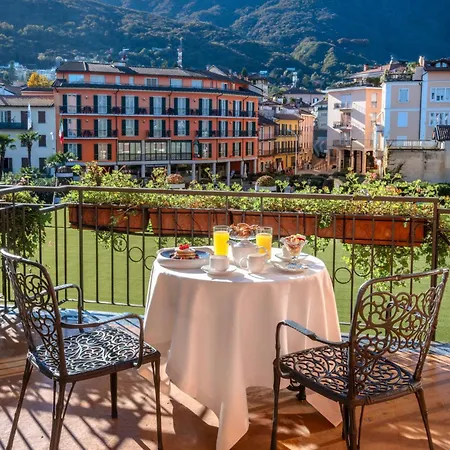 Отель Grand Dino