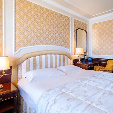 Grand Dino Отель