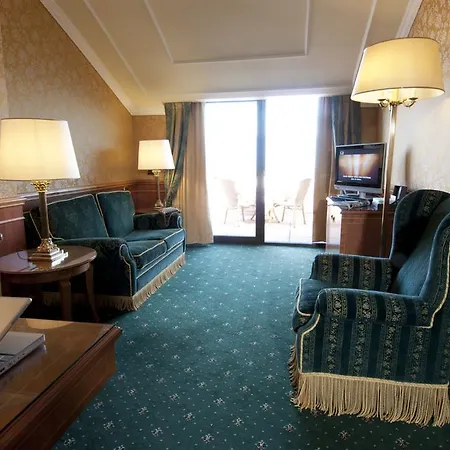 Hotel Grand Dino 4*